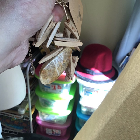 Romance Necklace. NWT. - Picture 11 of 11